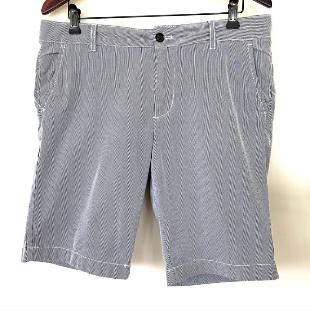 G.H. Bass Bermuda shorts, medium rise, stretch cotton blend, pinstriped
